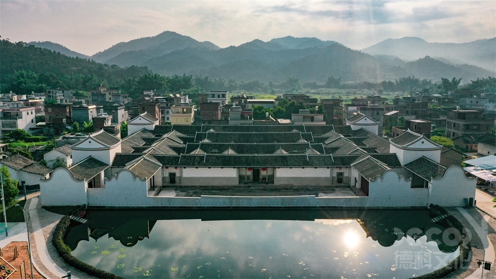 如何在展館裝修中運用復(fù)古藝術(shù)品進(jìn)行裝飾？